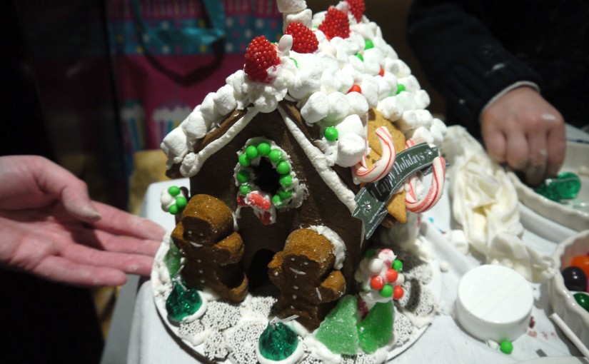 Gingerbread House Decorating (Boston)